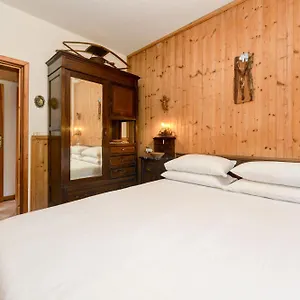 Cavacca Chalet Crone